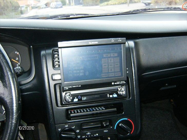 Toyota .-. Carina E GLI Solgt .-. billede 13