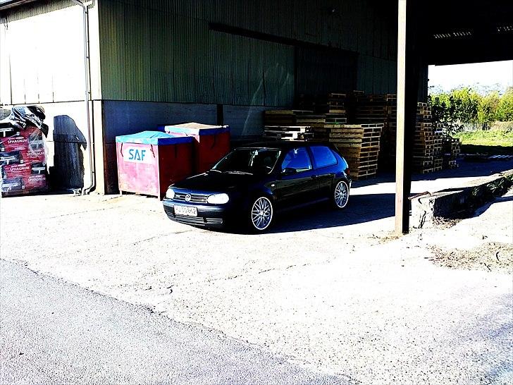 VW Golf 4 (solgt) billede 8