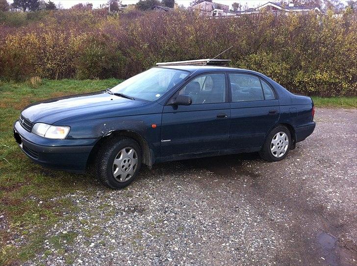 Toyota  carina e SOLGT billede 1