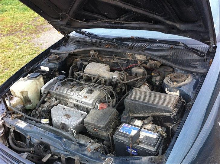 Toyota  carina e SOLGT billede 13