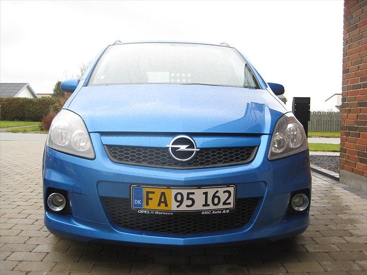 Opel Zafira B OPC billede 2