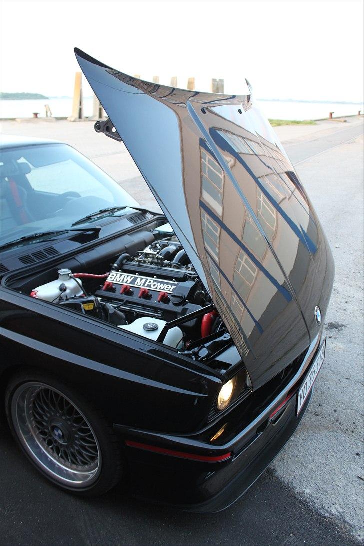 BMW M3 E30 CARBON (SOLGT) billede 12
