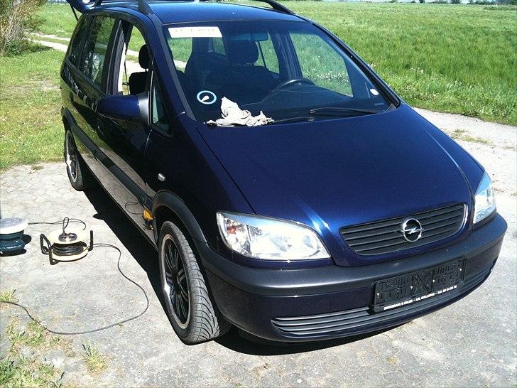 Opel Zafira A - Frisk Poleret billede 2