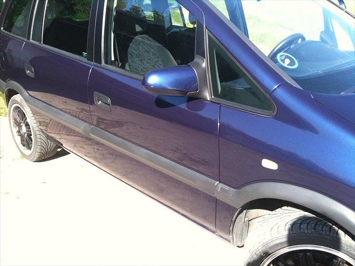 Opel Zafira A - Frisk Poleret billede 3