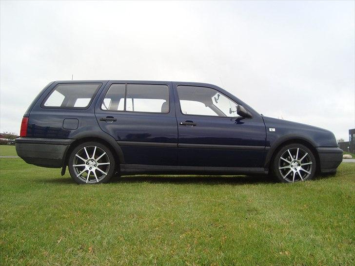 VW Golf 1.9 TD stc solgt billede 8