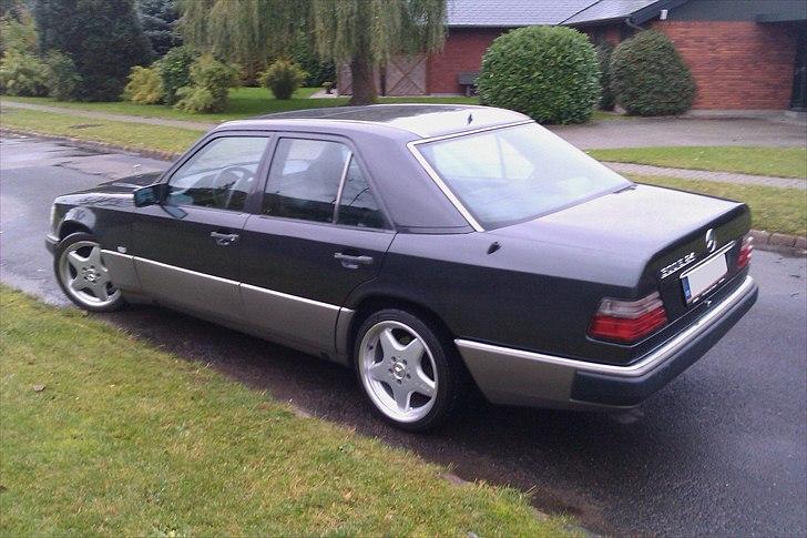 Mercedes Benz E300 24V xXSOLGTXx billede 3