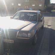 Mercedes Benz 124 250 D