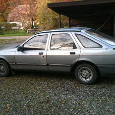 Ford sierra 2,3 v6 ghia