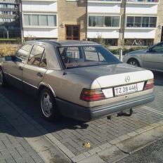 Mercedes Benz 124 250 D