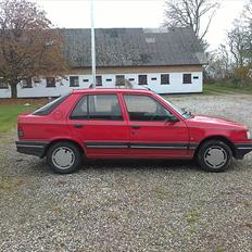 Peugeot 309 1.6i