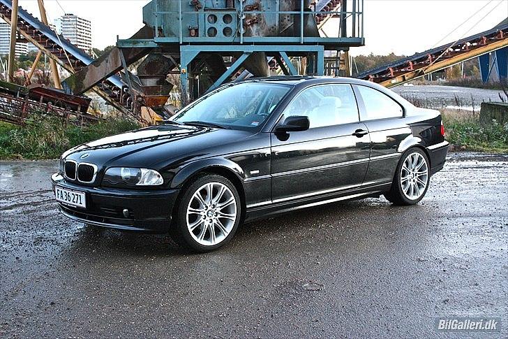 BMW 318ci Coupé billede 1