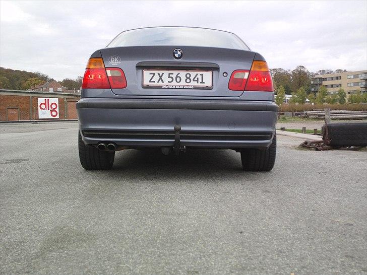 BMW 320 i billede 7