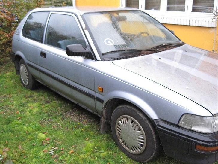 Toyota corolla død - som den stod da jeg købt den  billede 7