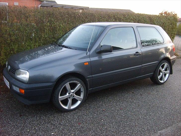 VW GOLF 3 1.8 CL billede 1