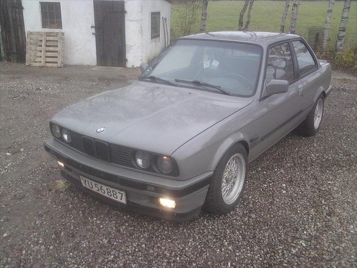 BMW E30 320i Solgt billede 6