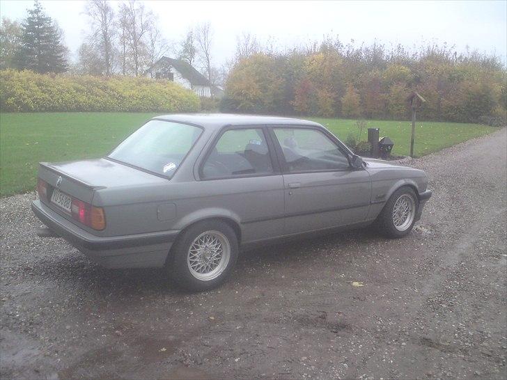 BMW E30 320i Solgt billede 10