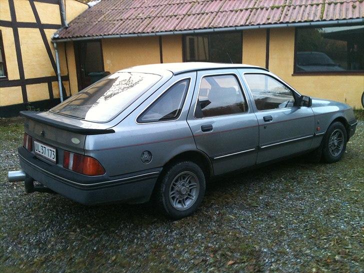 Ford sierra 2,3 v6 ghia billede 4