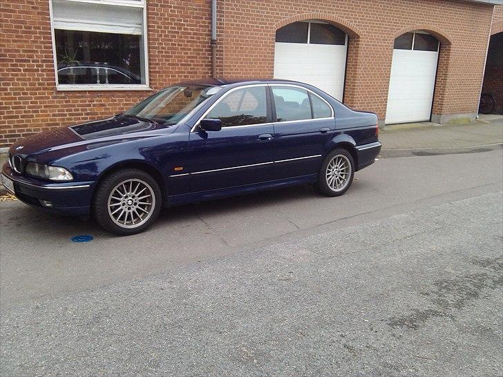 BMW 520i E39 billede 1