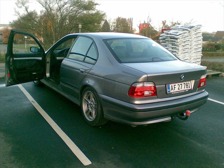 BMW 528iA(byttet) billede 2