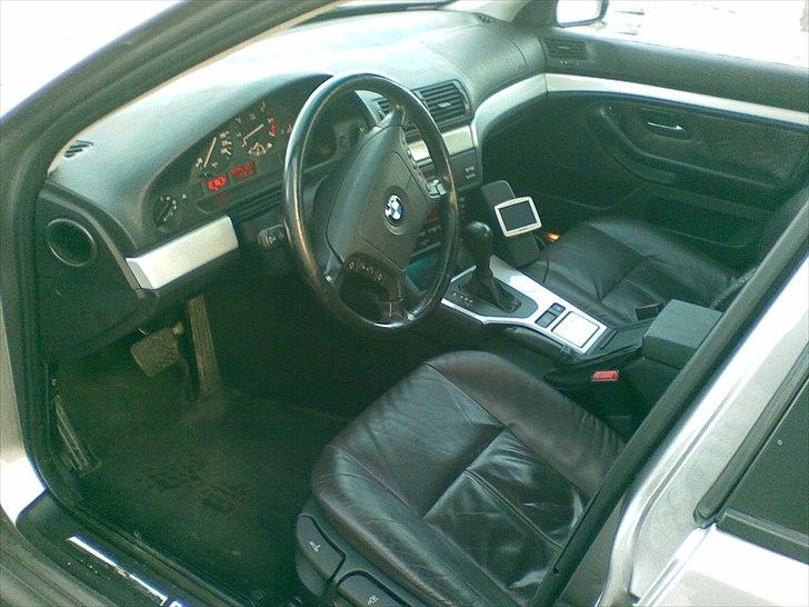 BMW 528iA(byttet) billede 8