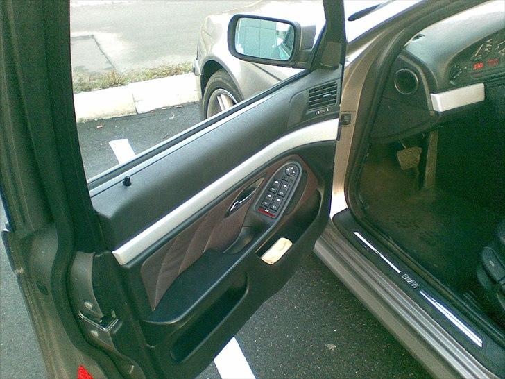 BMW 528iA(byttet) billede 9