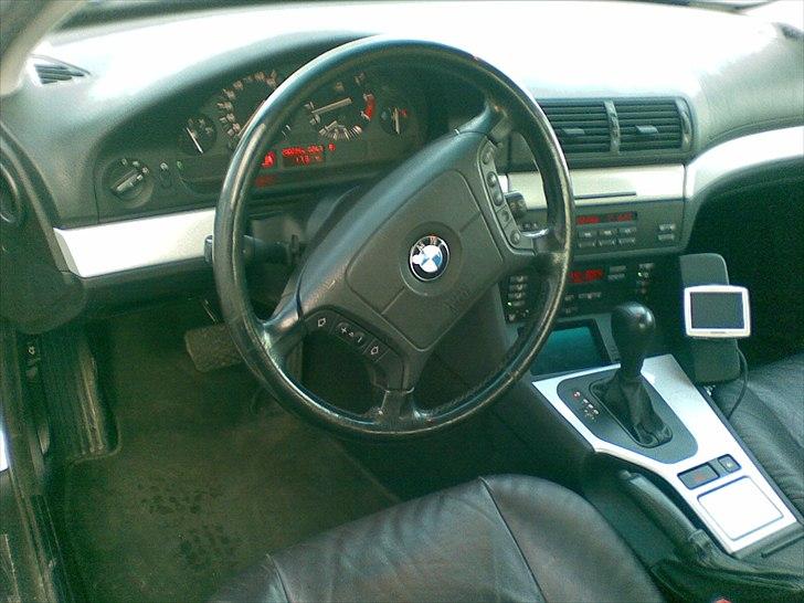 BMW 528iA(byttet) billede 11