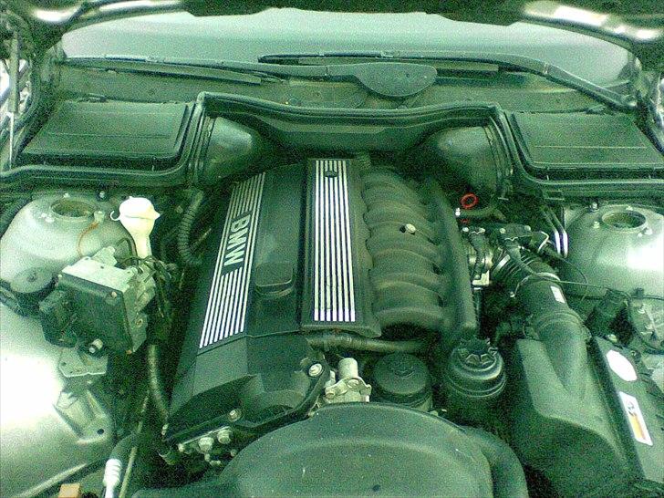 BMW 528iA(byttet) billede 15