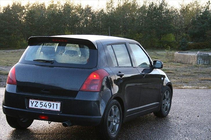 Suzuki swift >white stripes< billede 8