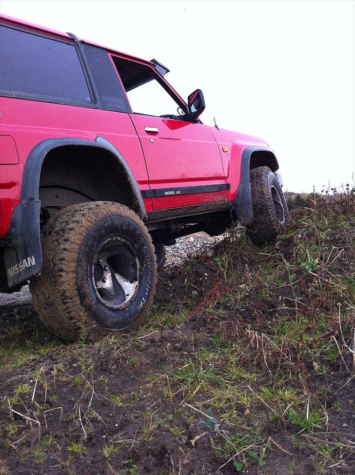 Nissan patrol 2,8 TD (SOLGT) billede 3