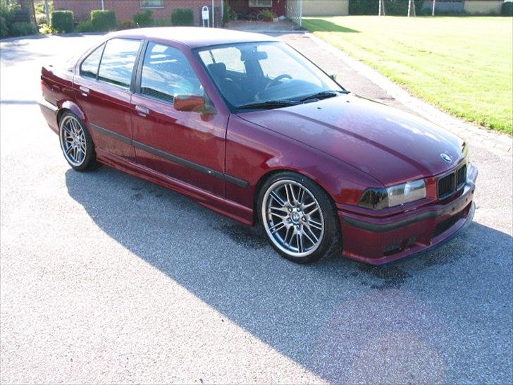 BMW e36 320i billede 1