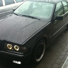 BMW 320i SOLGT