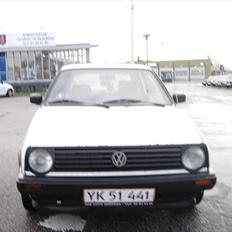 VW Golf II 1,6 cl solgt / by