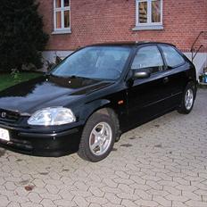 Honda Civic 1,4 i s solgt