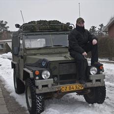 Land Rover 88 Light weight  " SOLGT"