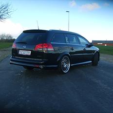 Opel Vectra C. OPC LINE