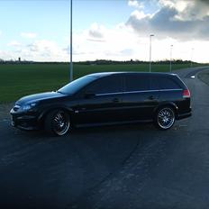 Opel Vectra C. OPC LINE