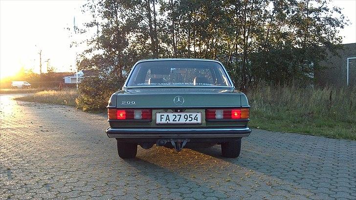 Mercedes Benz W123 200 billede 18