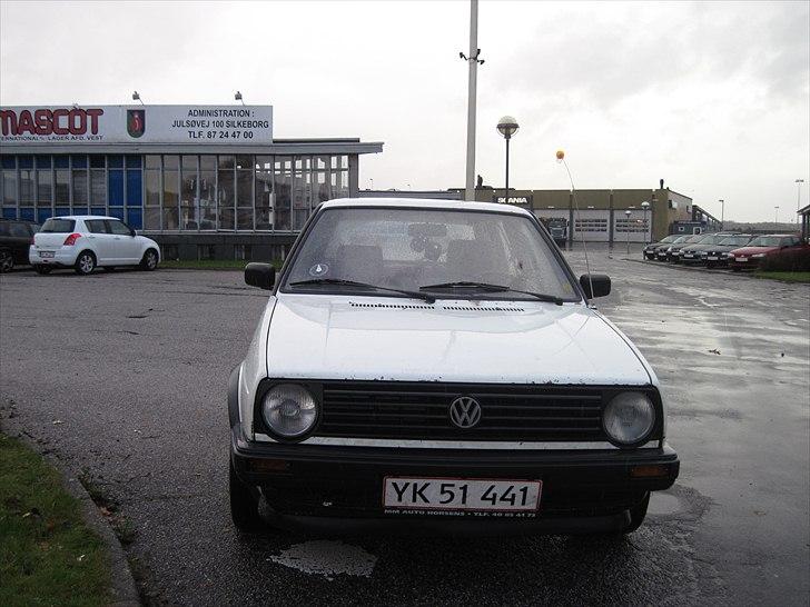 VW Golf II 1,6 cl solgt / by billede 2