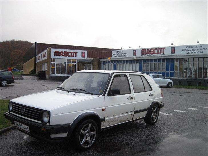 VW Golf II 1,6 cl solgt / by billede 3