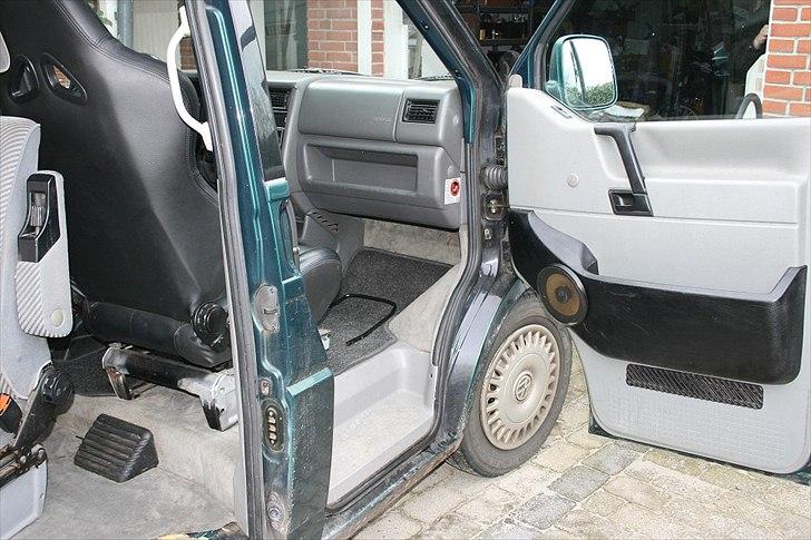 VW Caravelle vr6 solgt billede 6