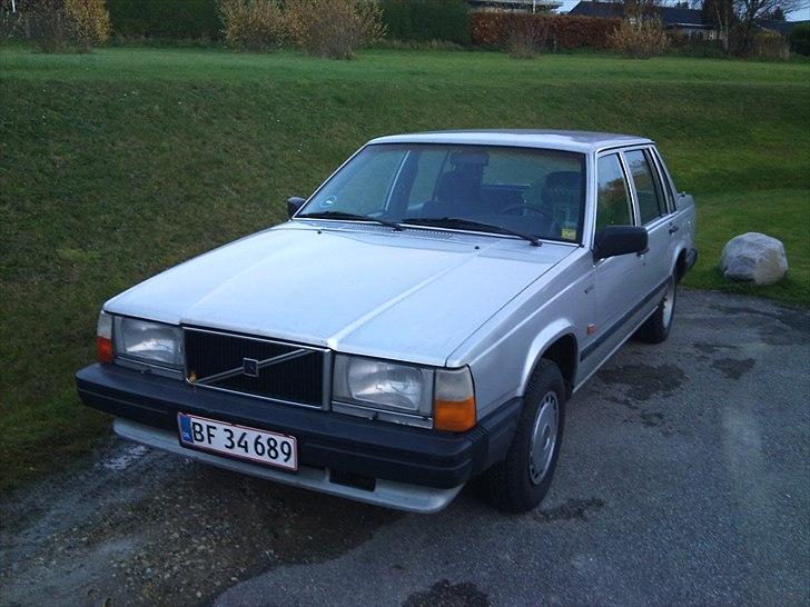 Volvo 740 GL billede 1