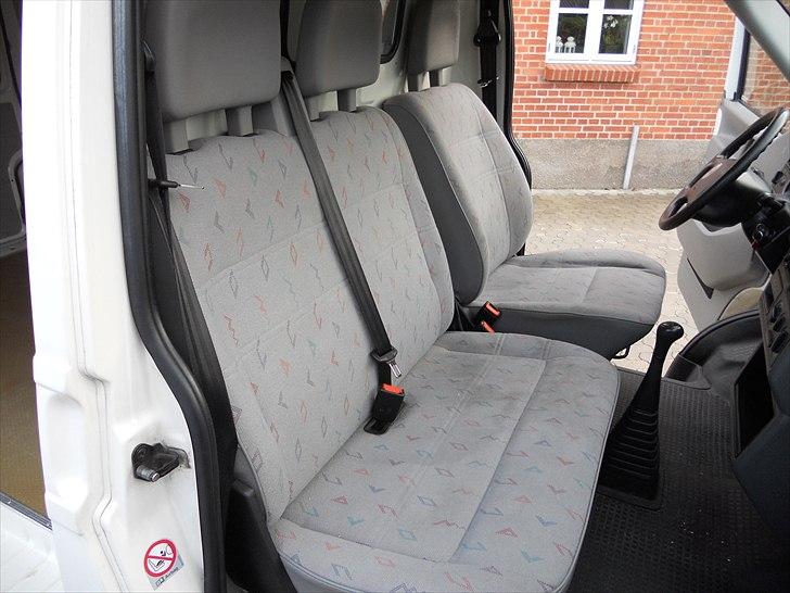 VW Transporter T4 - En rensning af sæderne så er kabinen helt iorden billede 5