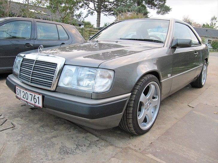 Mercedes Benz w124-230 ce (SOLGT) billede 6