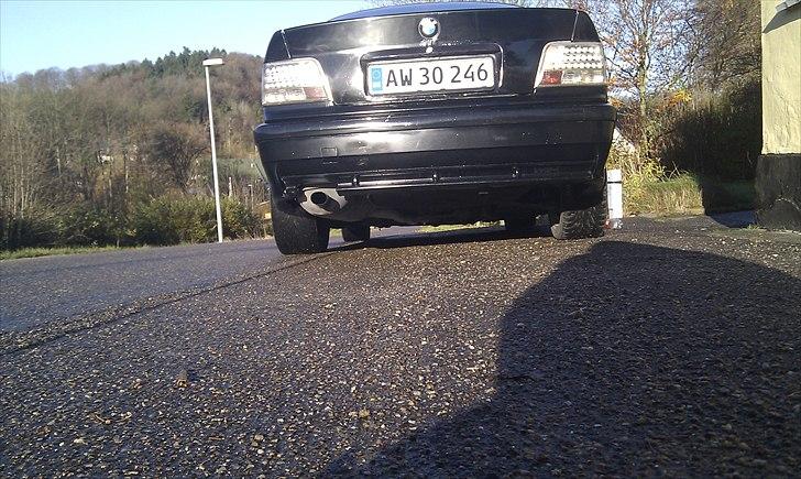 BMW 325i   solgt  billede 8