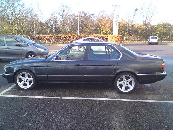 BMW 730i E32 3,0 "SOLGT" billede 2