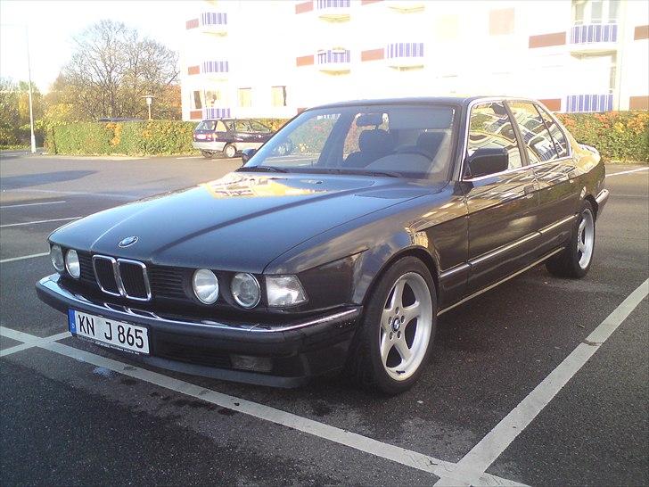 BMW 730i E32 3,0 "SOLGT" billede 3