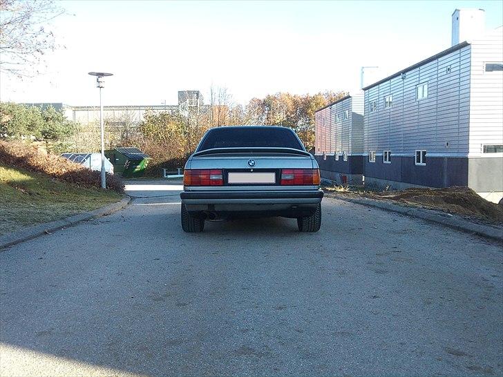 BMW e30 325i - solgt billede 5