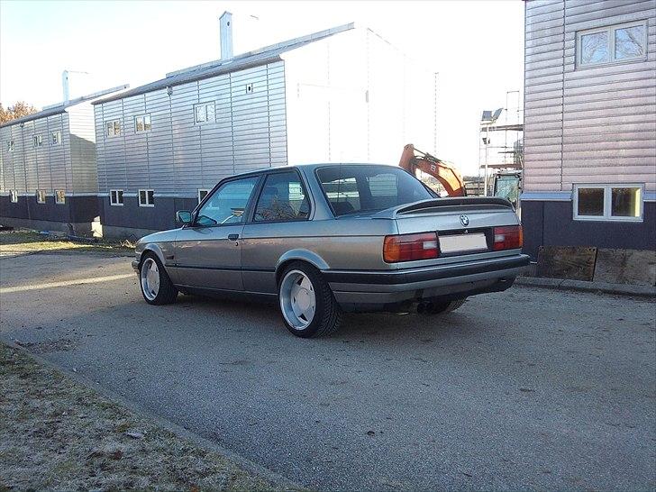 BMW e30 325i - solgt billede 6