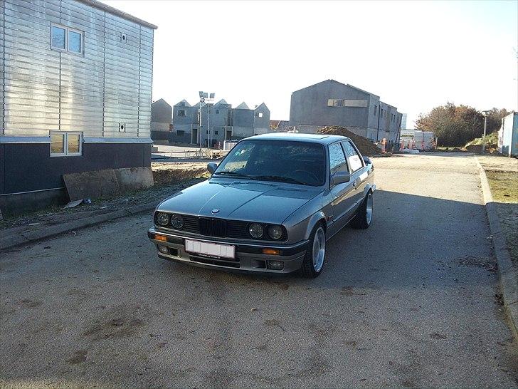 BMW e30 325i - solgt billede 8