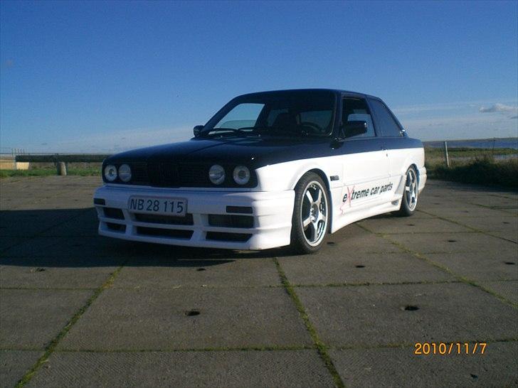 BMW E30 320i coupe billede 2